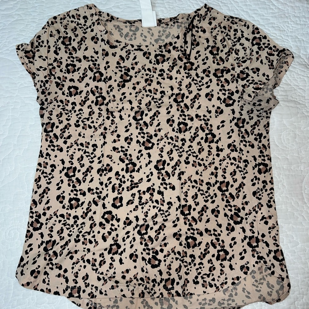 H&M leopard tee